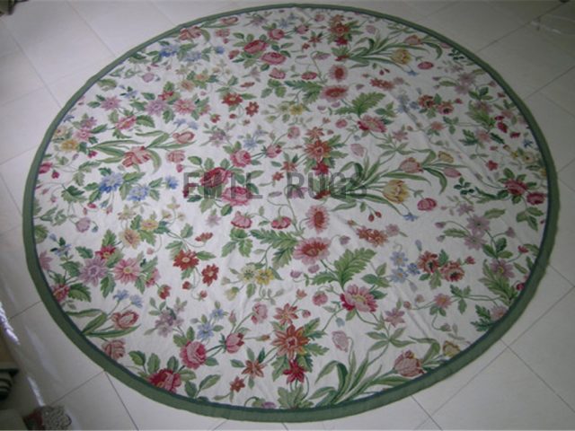 needlepoint carpet Round 10' X 10' Ivory Field Green Border authentic