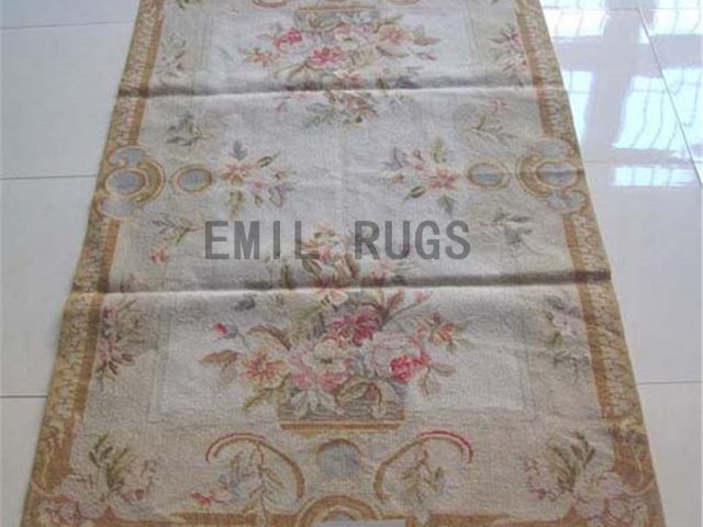 needlepoint rug 3' X 6' Ivory Field Brown Border authentic