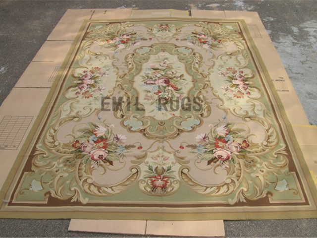 needlepoint rugs 9' X 12' Ivory Field Green Border hand stitched